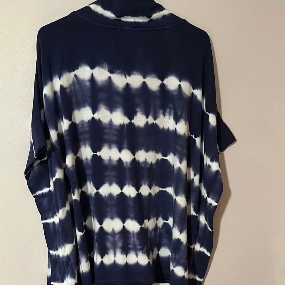 New Directions Navy and‎ White Tie-Dye Hoodie